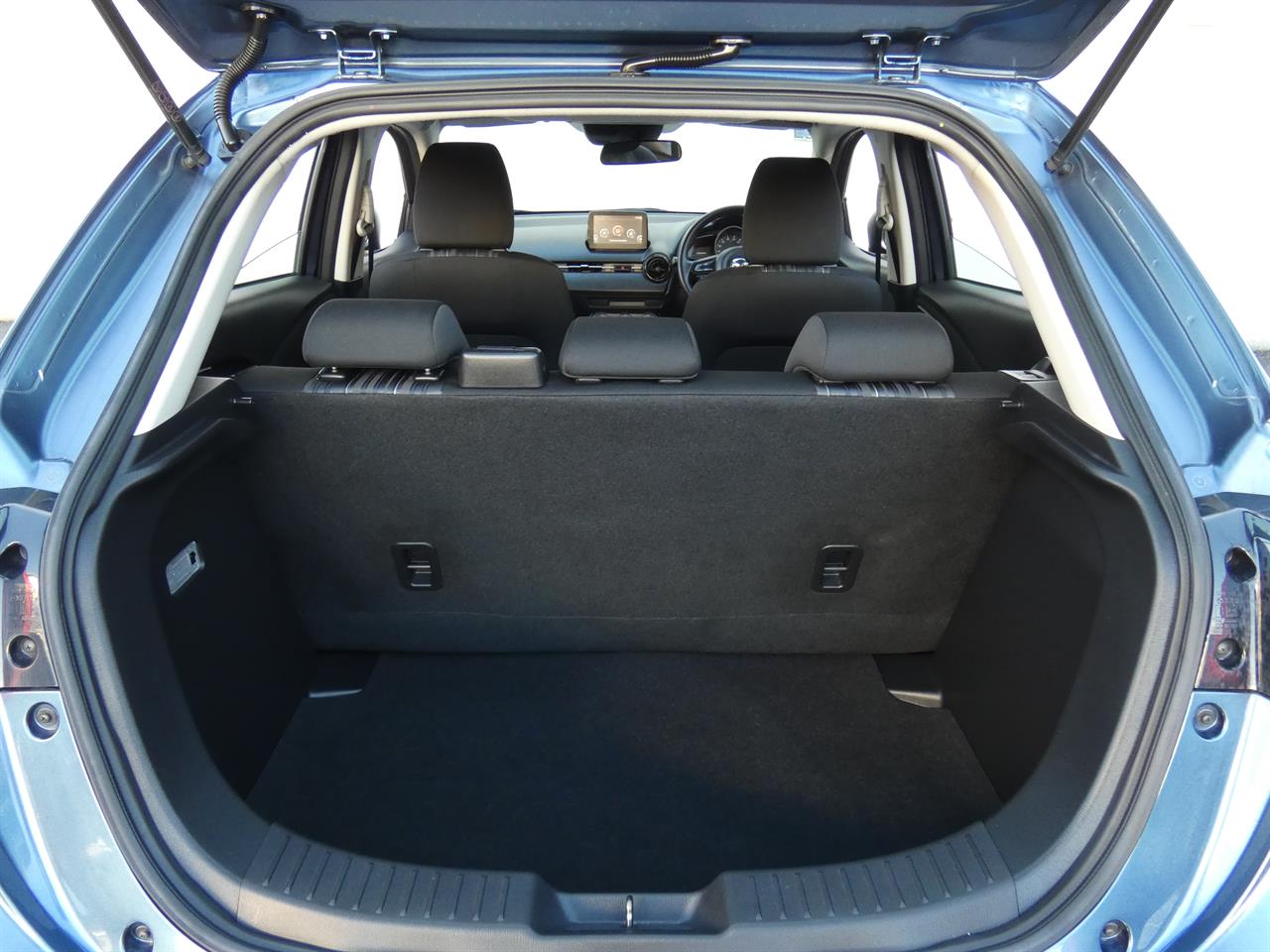 2018 Mazda DEMIO thumbnail