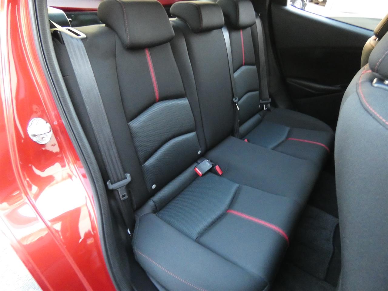 2016 Mazda DEMIO thumbnail