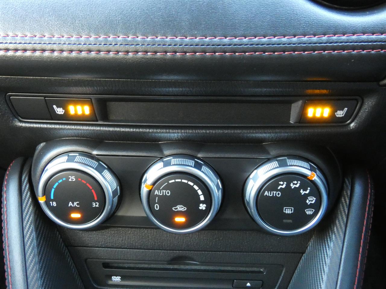 2016 Mazda DEMIO thumbnail