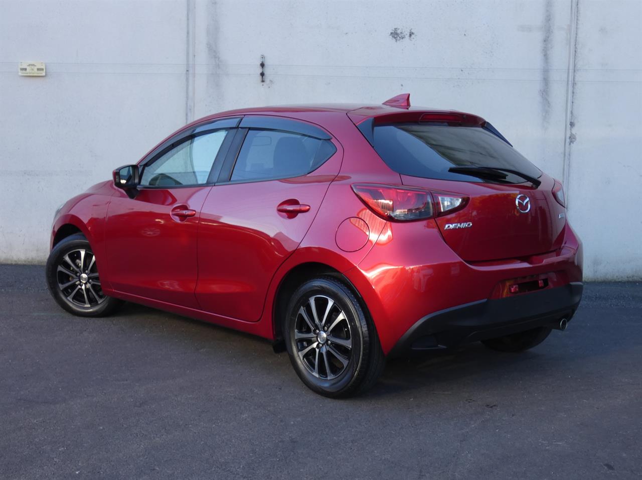 2016 Mazda DEMIO thumbnail