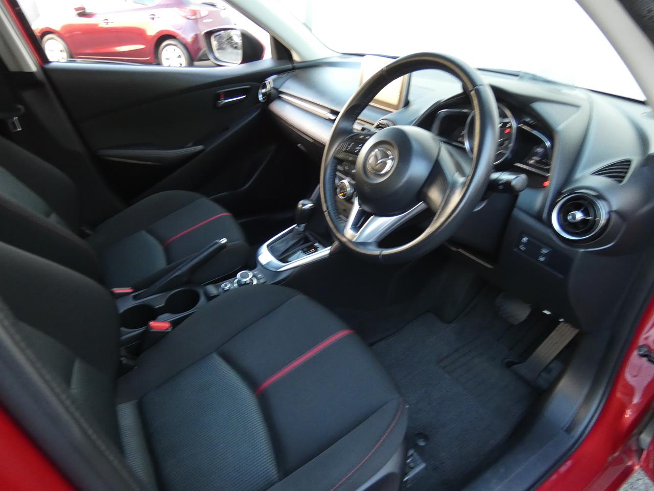 2016 Mazda DEMIO thumbnail