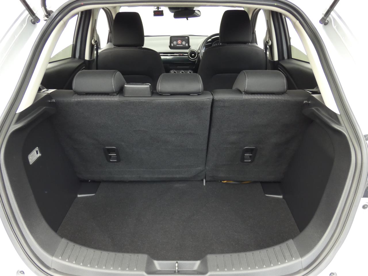 2018 Mazda DEMIO thumbnail