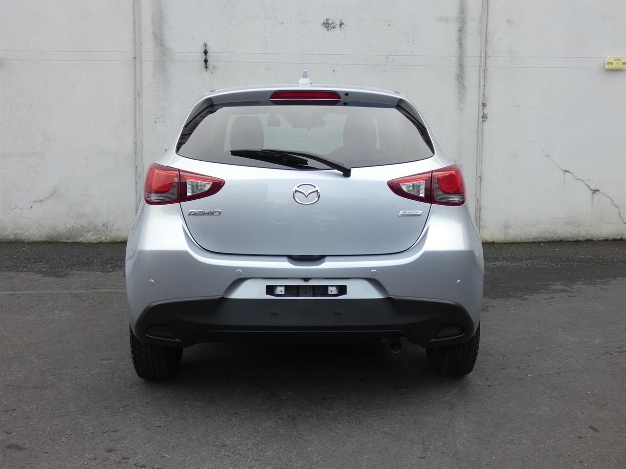 2018 Mazda DEMIO thumbnail