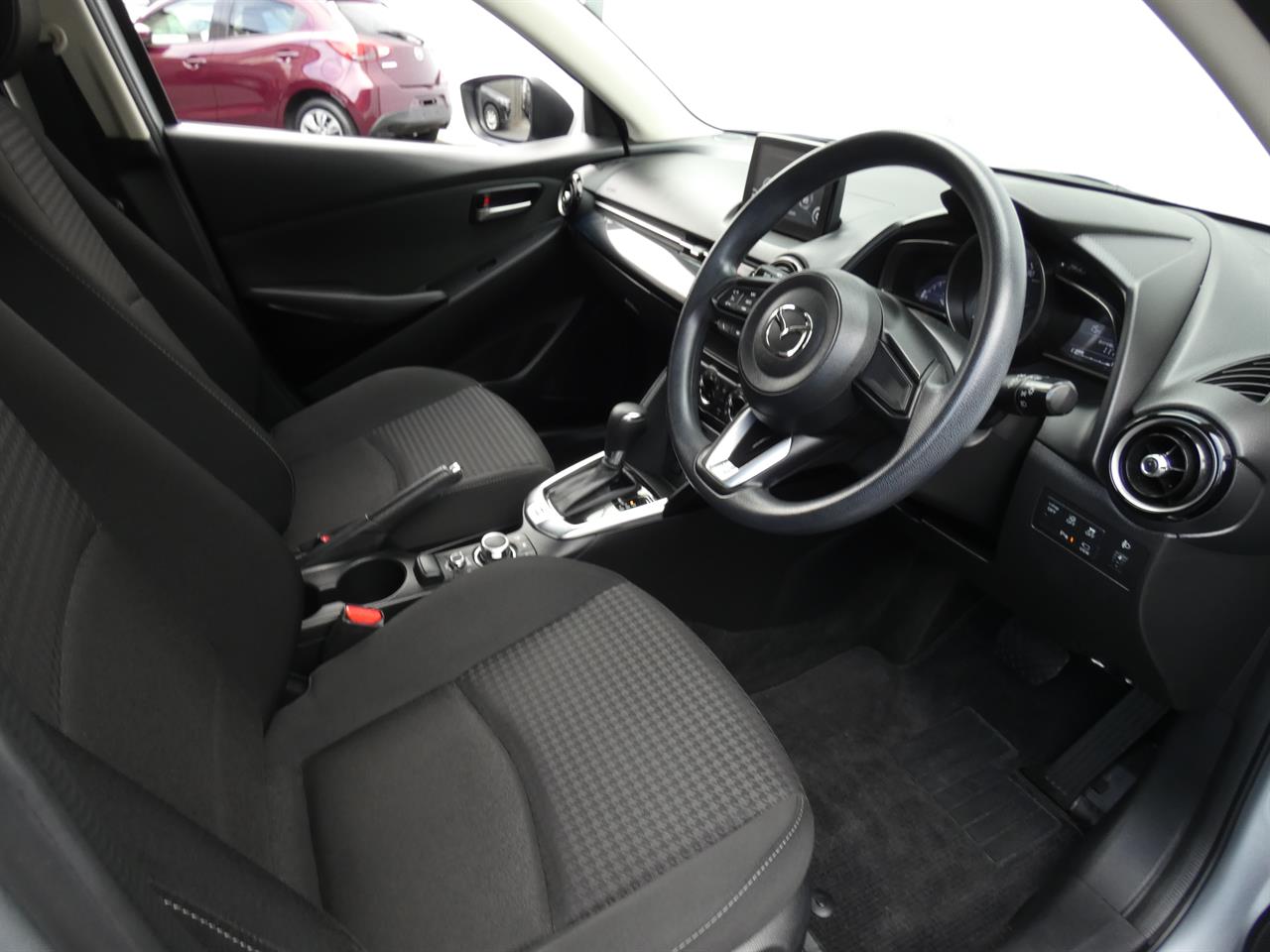 2018 Mazda DEMIO thumbnail
