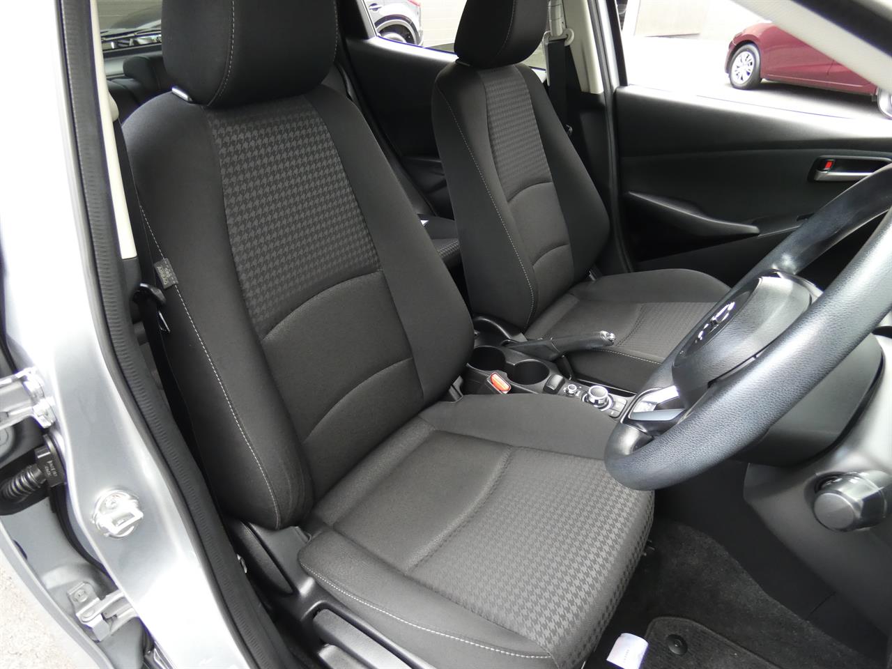 2018 Mazda DEMIO thumbnail