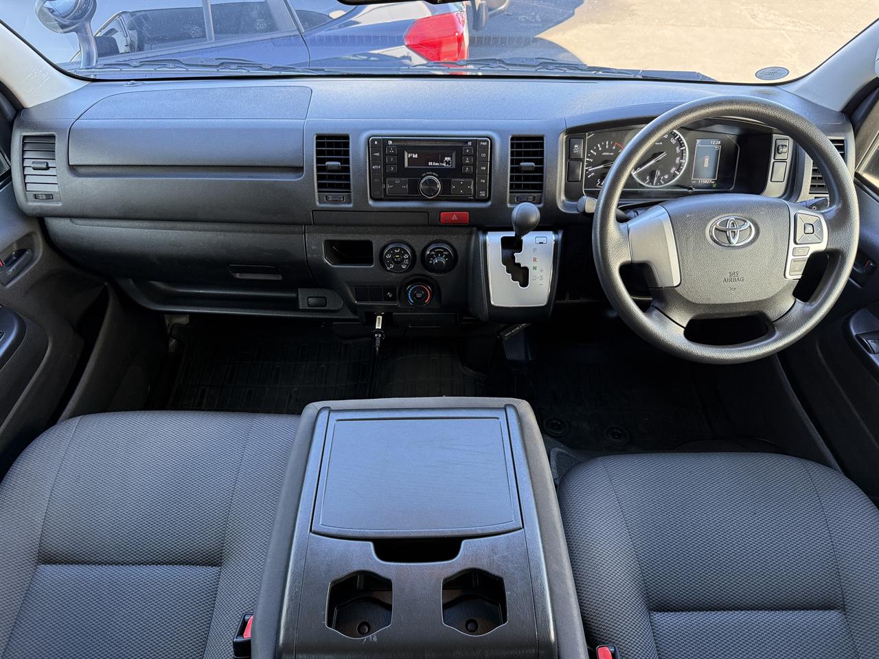 2020 Toyota Hiace thumbnail