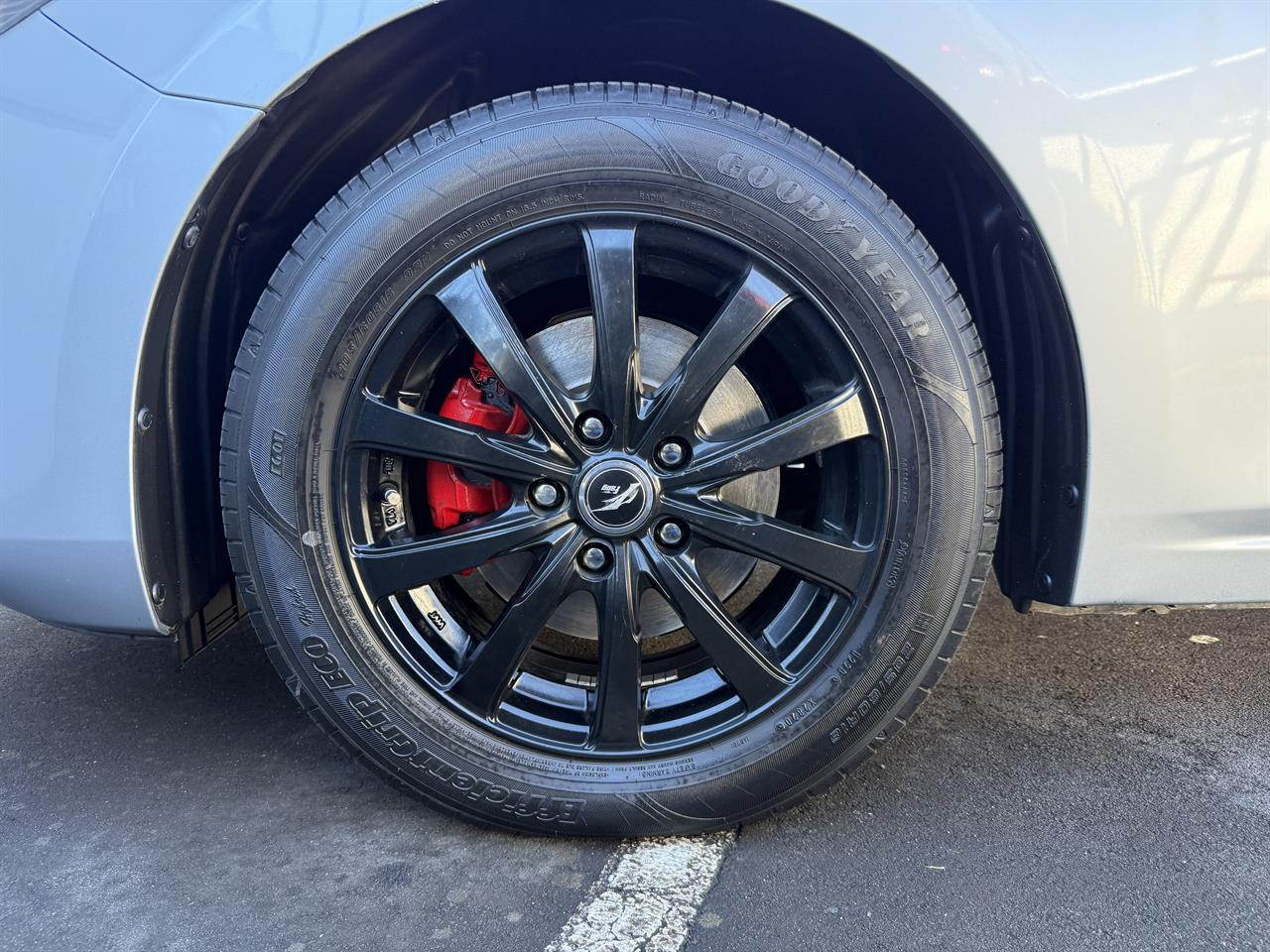 2018 Mazda Axela thumbnail