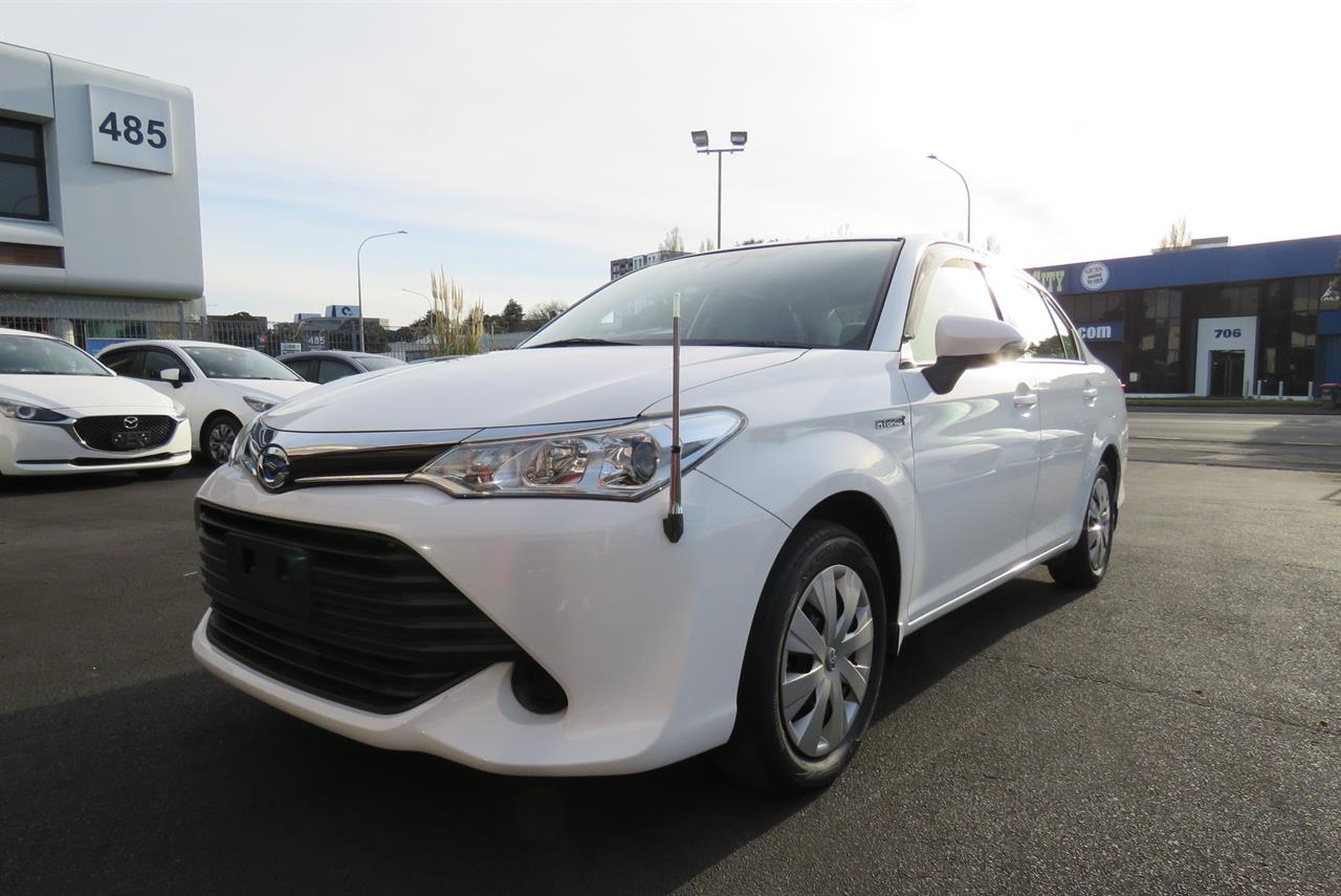 2015 Toyota Corolla thumbnail