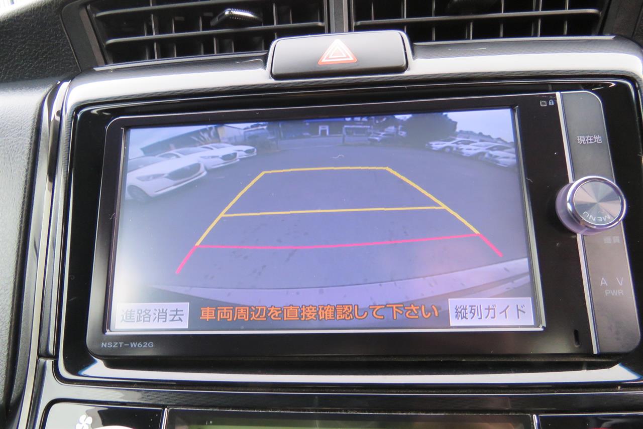 2013 Toyota Corolla thumbnail