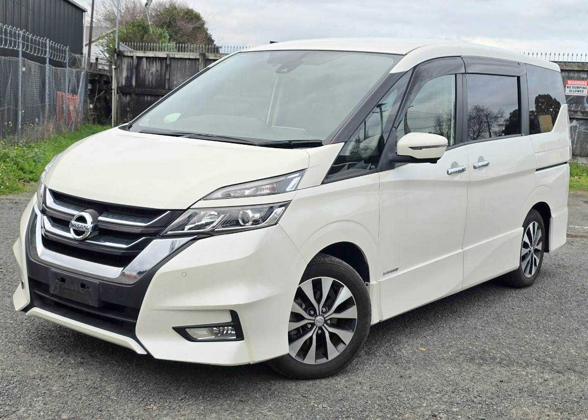 2019 Nissan Serena thumbnail