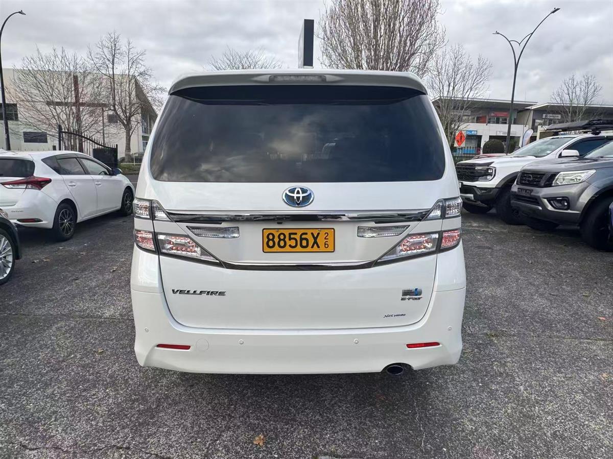 2012 Toyota Vellfire thumbnail