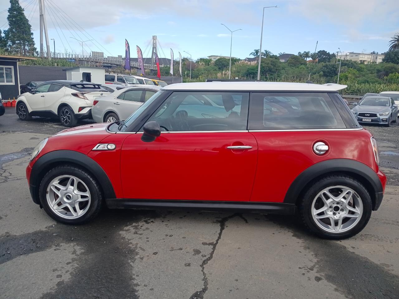 2008 Mini Cooper thumbnail