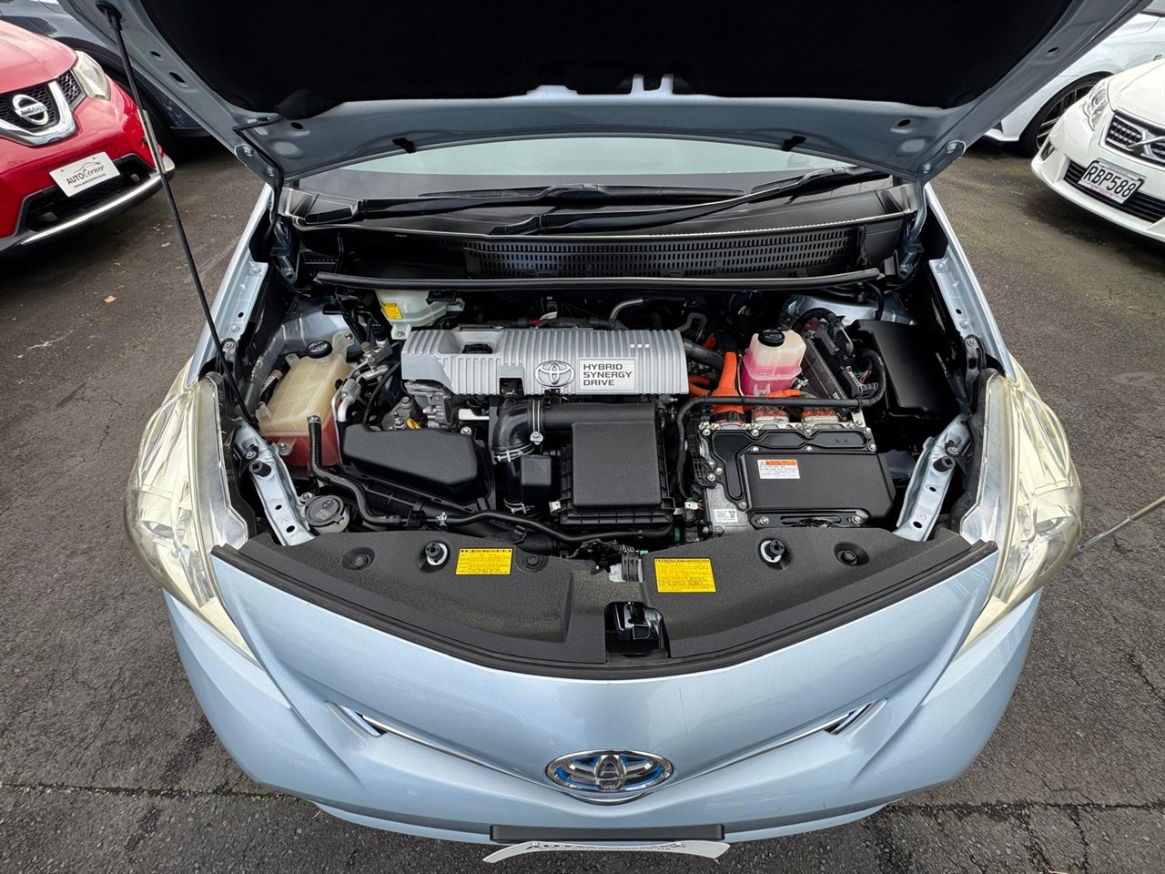 2014 Toyota PRIUS thumbnail