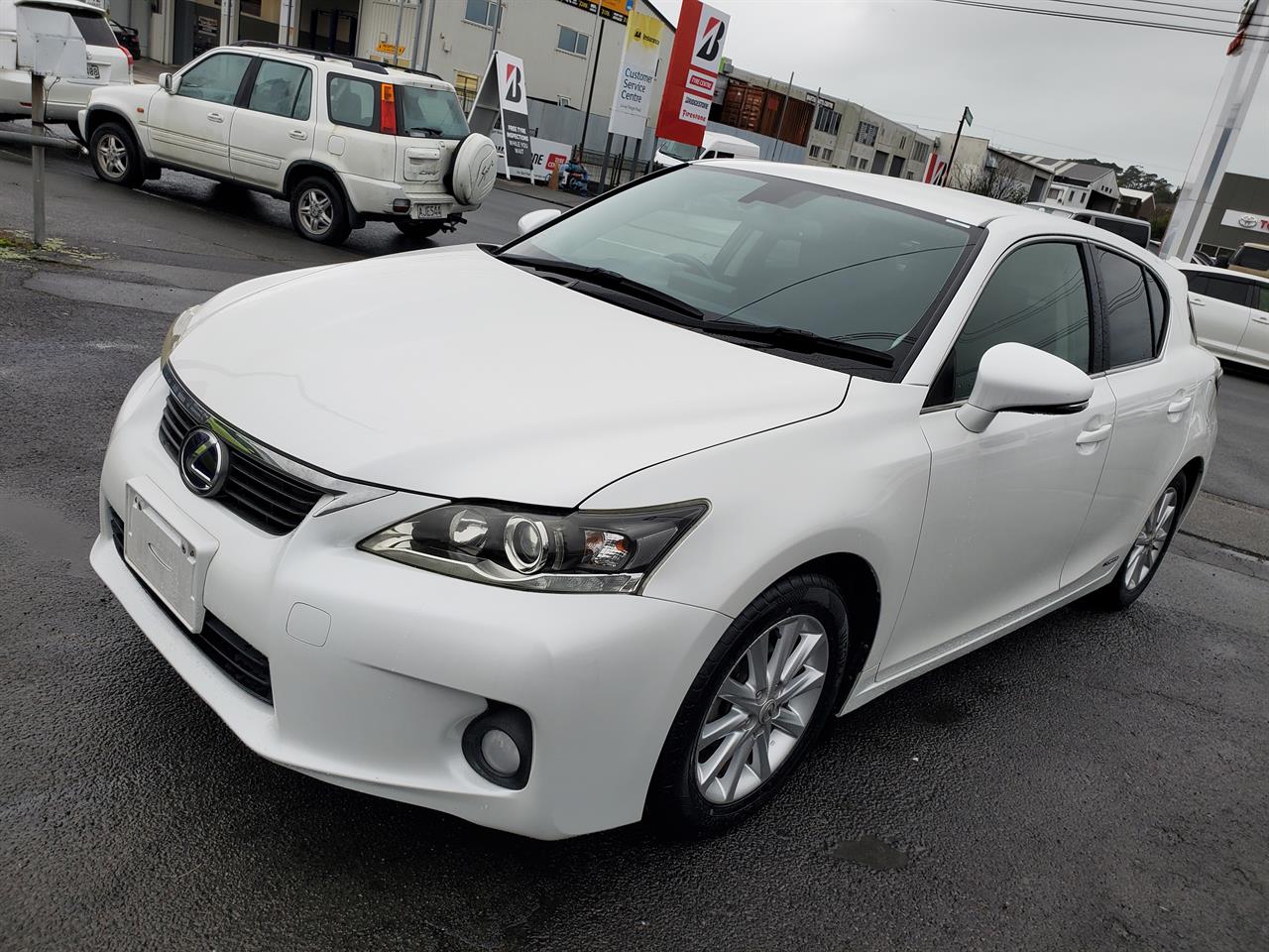 2012 Lexus CT200h thumbnail