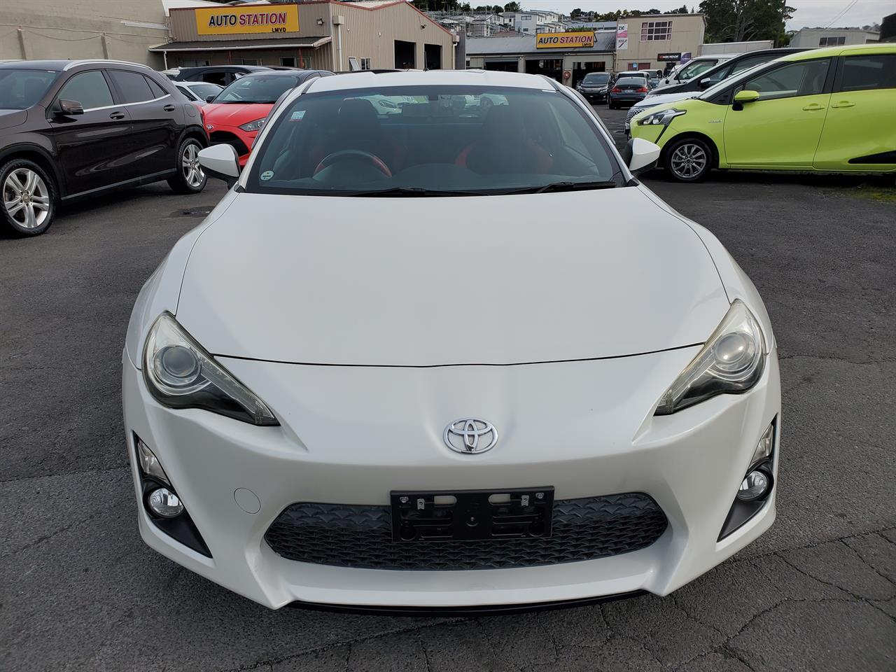 2012 Toyota 86 thumbnail