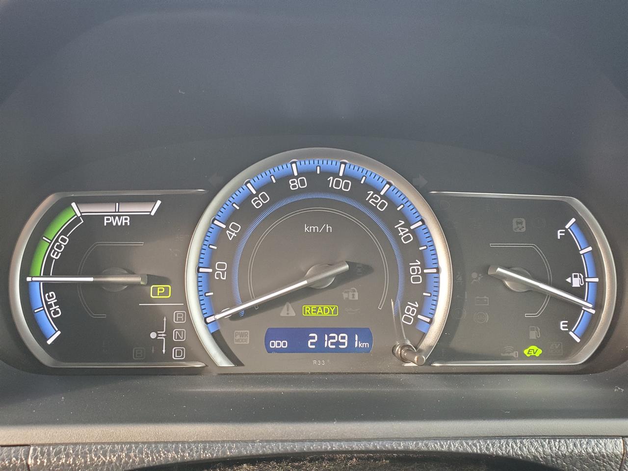 2015 Toyota Noah thumbnail