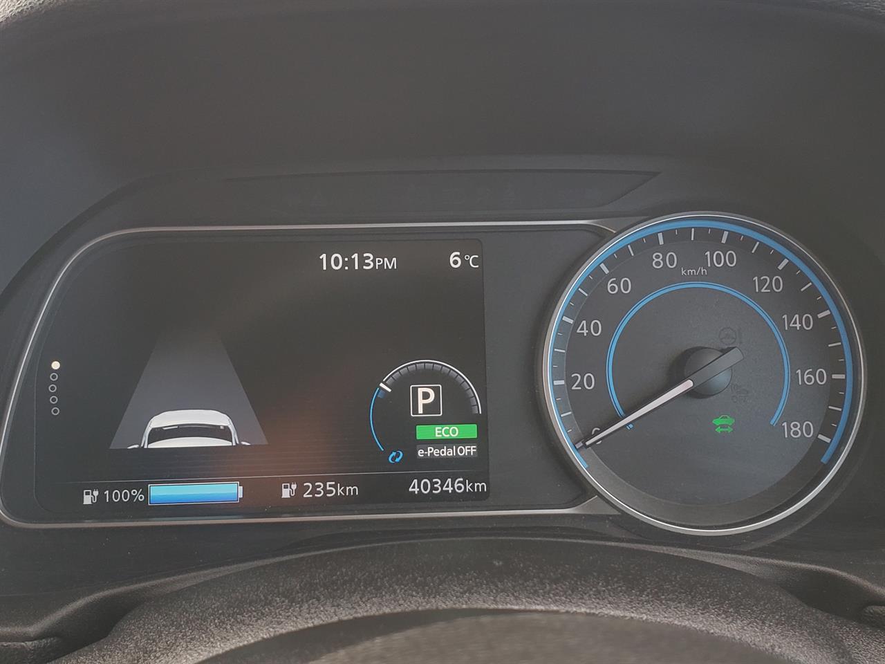 2022 Nissan Leaf thumbnail