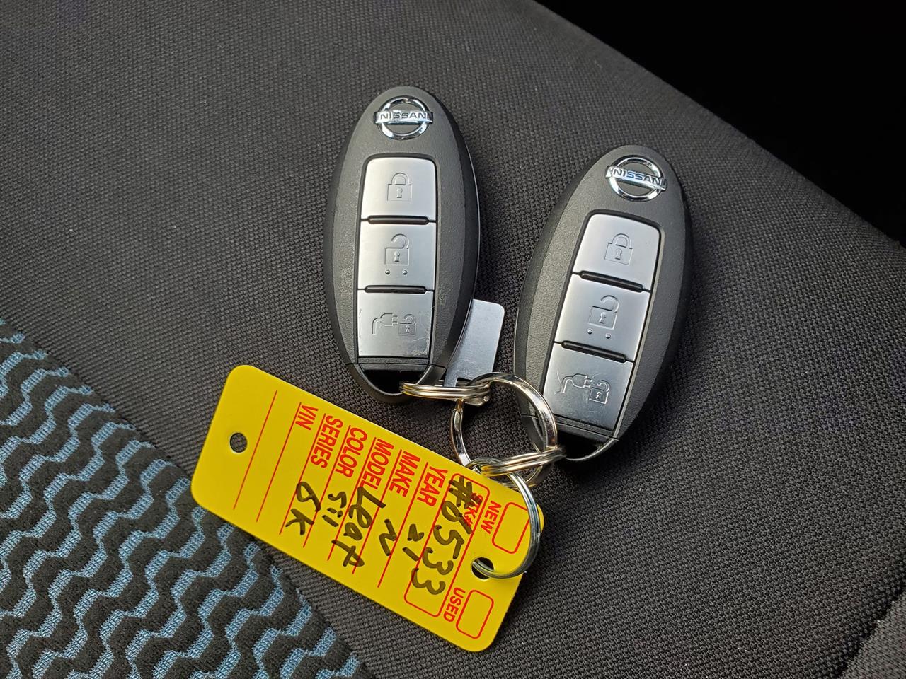 2021 Nissan Leaf thumbnail