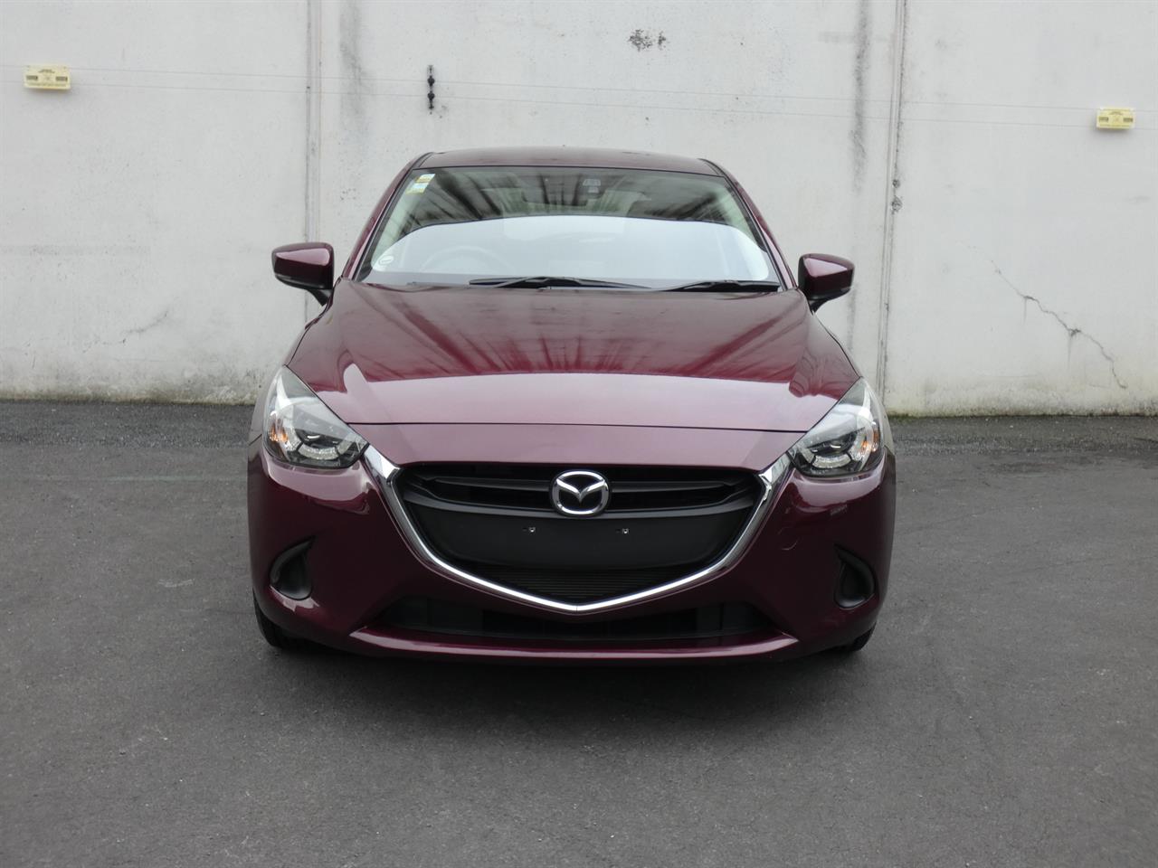 2017 Mazda DEMIO thumbnail