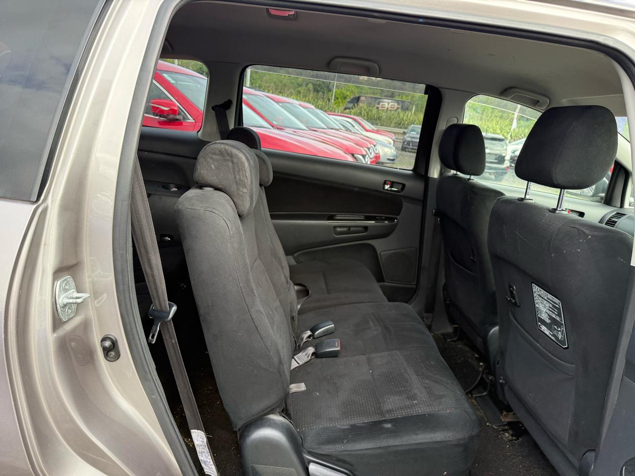 2007 Toyota Wish thumbnail