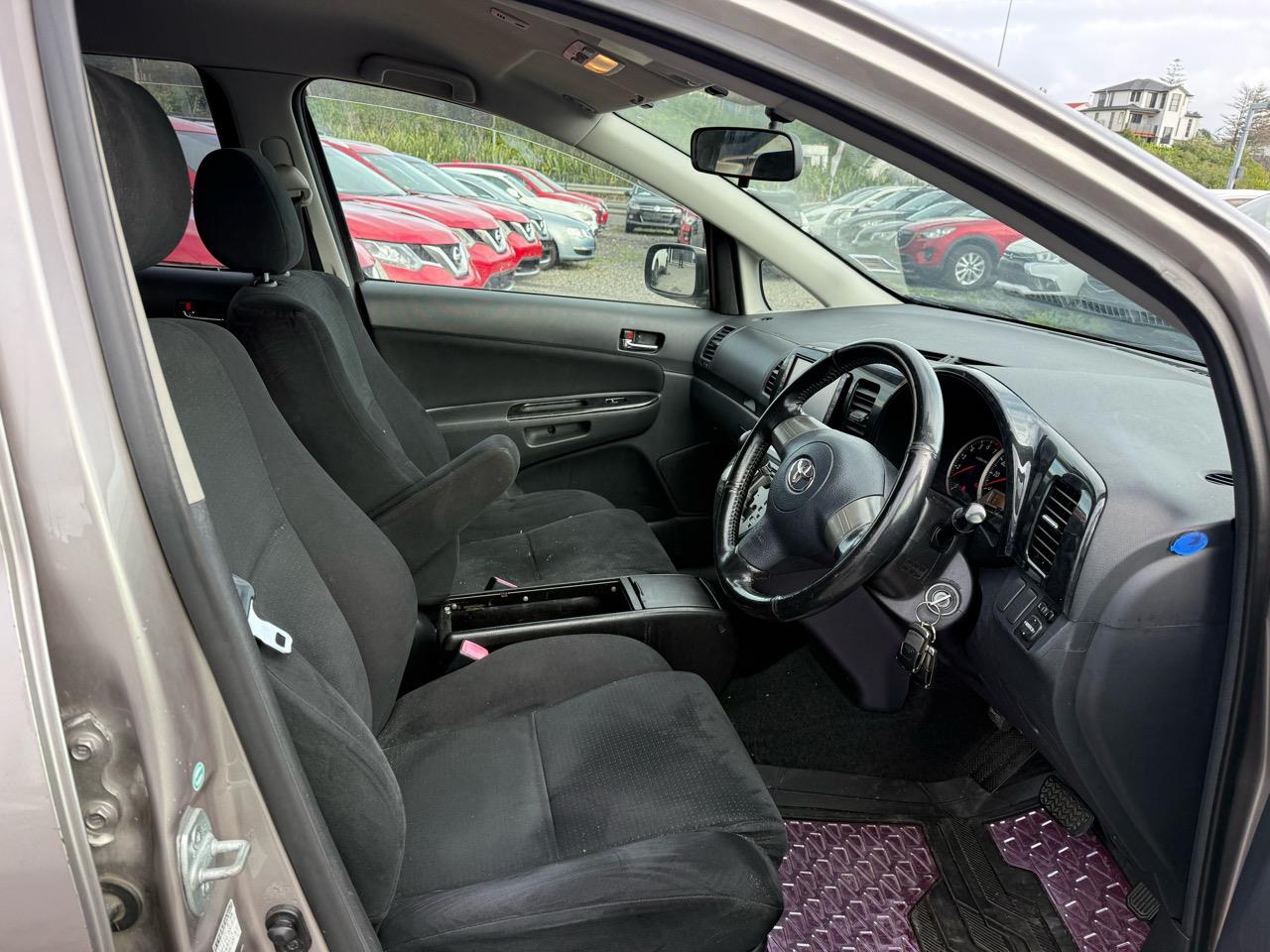 2007 Toyota Wish thumbnail