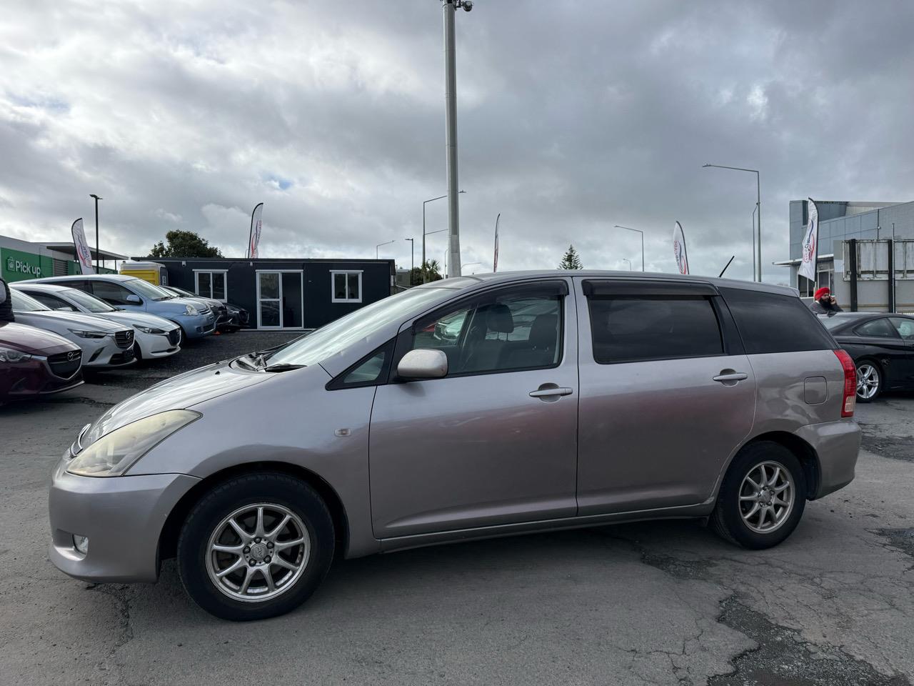 2007 Toyota Wish thumbnail