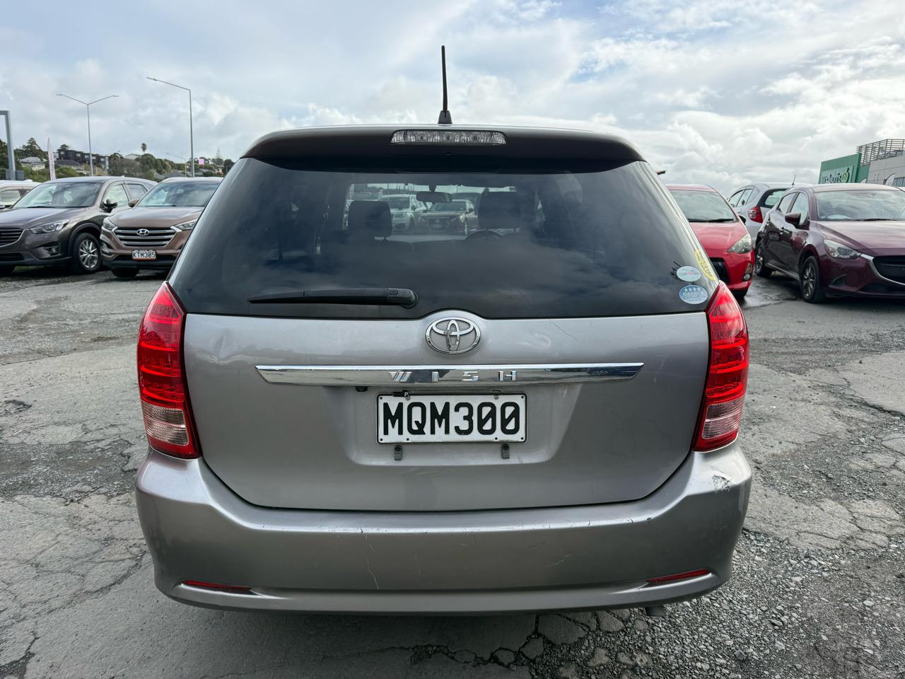 2007 Toyota Wish thumbnail