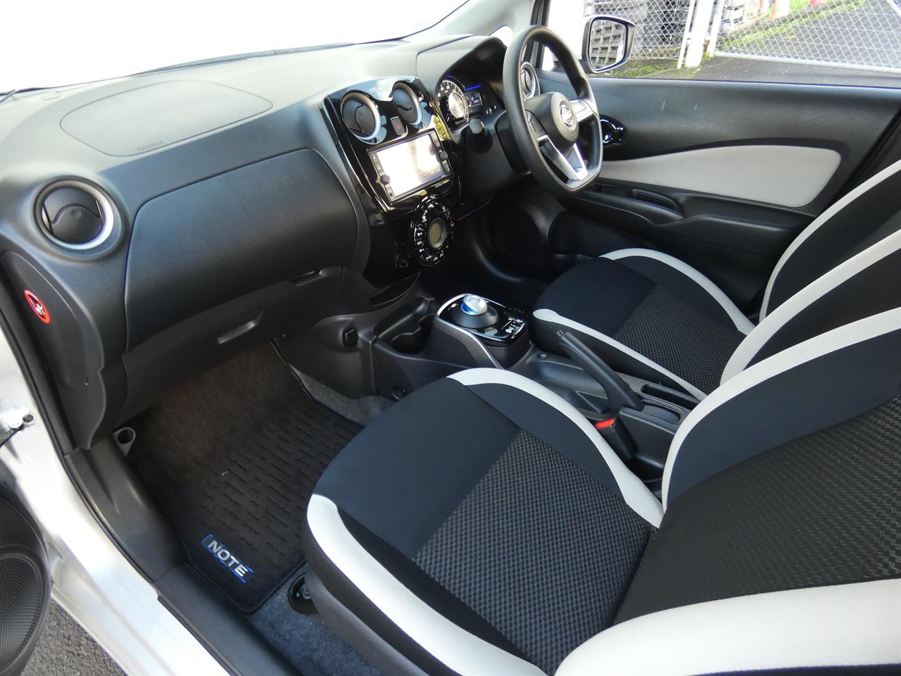 2021 Nissan NOTE thumbnail