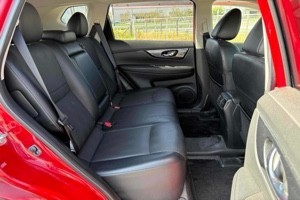 2015 Nissan X-Trail thumbnail