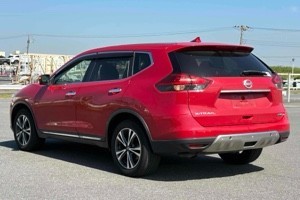 2015 Nissan X-Trail thumbnail