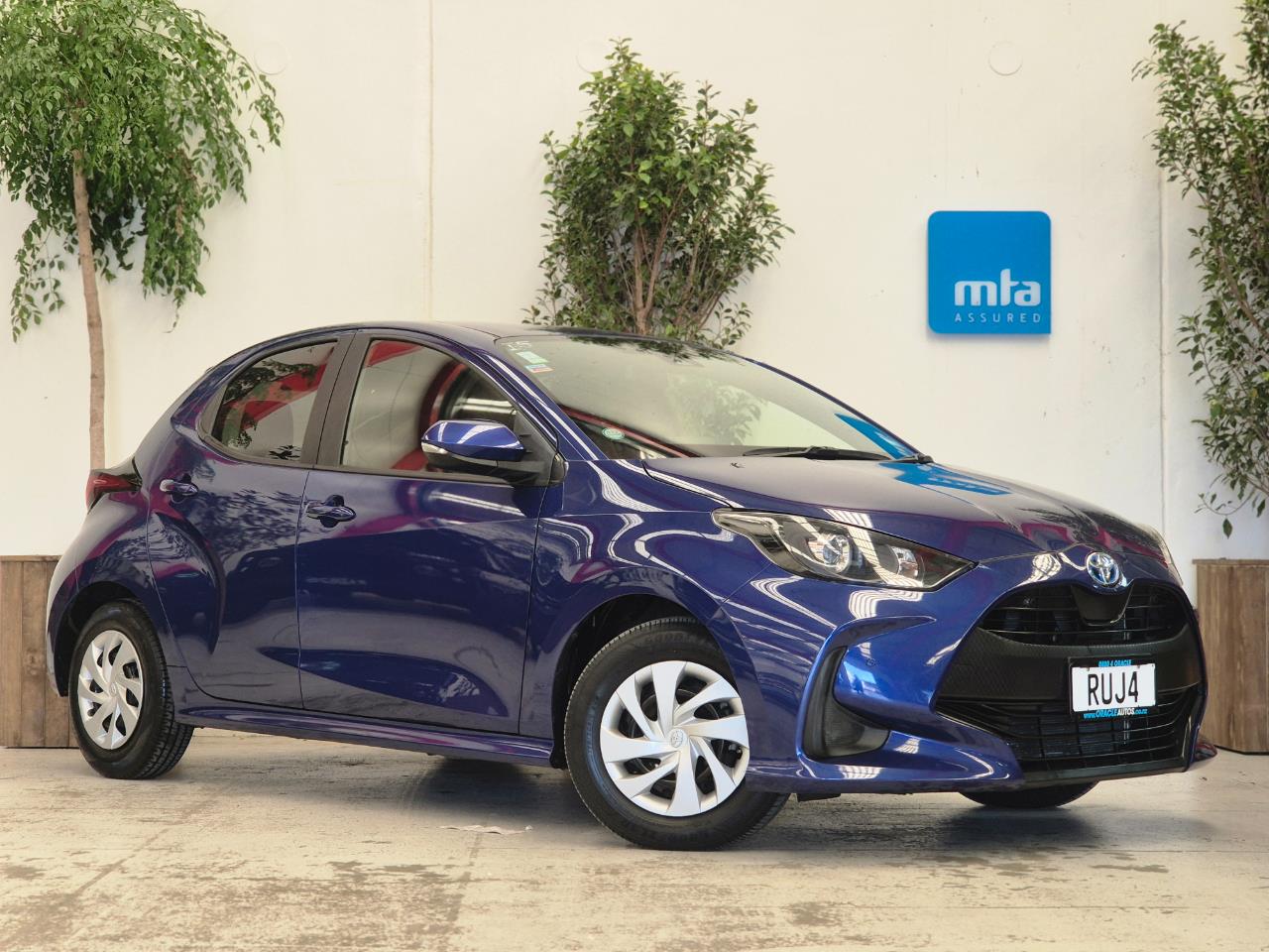2021 Toyota Yaris thumbnail