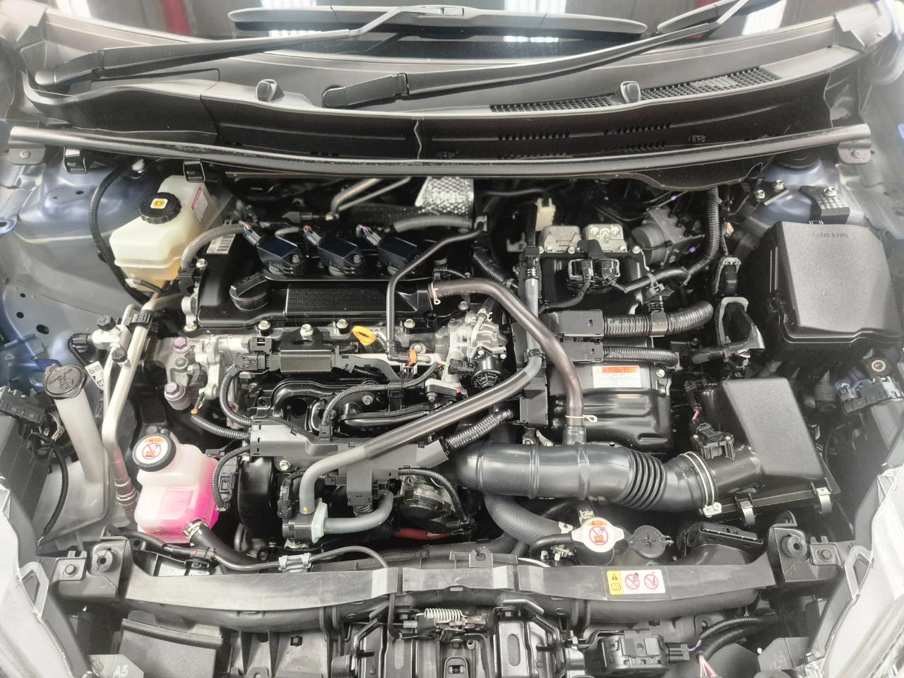 2021 Toyota Yaris thumbnail