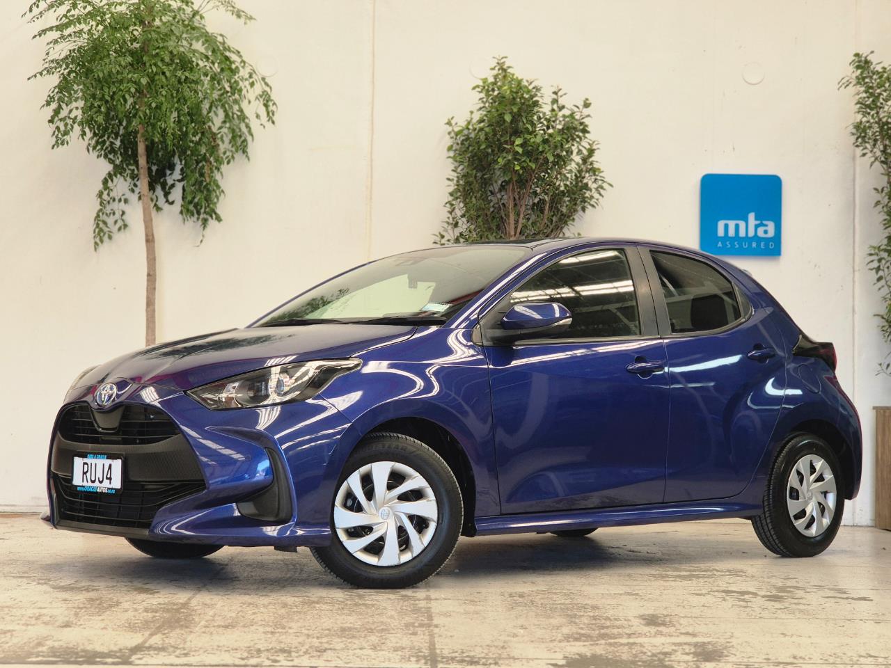 2021 Toyota Yaris thumbnail