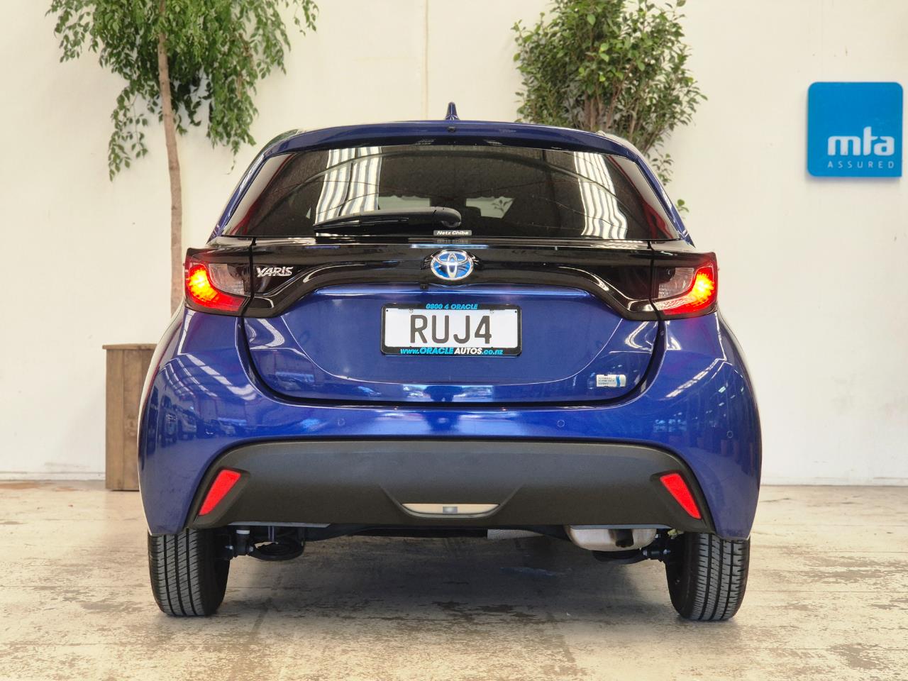 2021 Toyota Yaris thumbnail