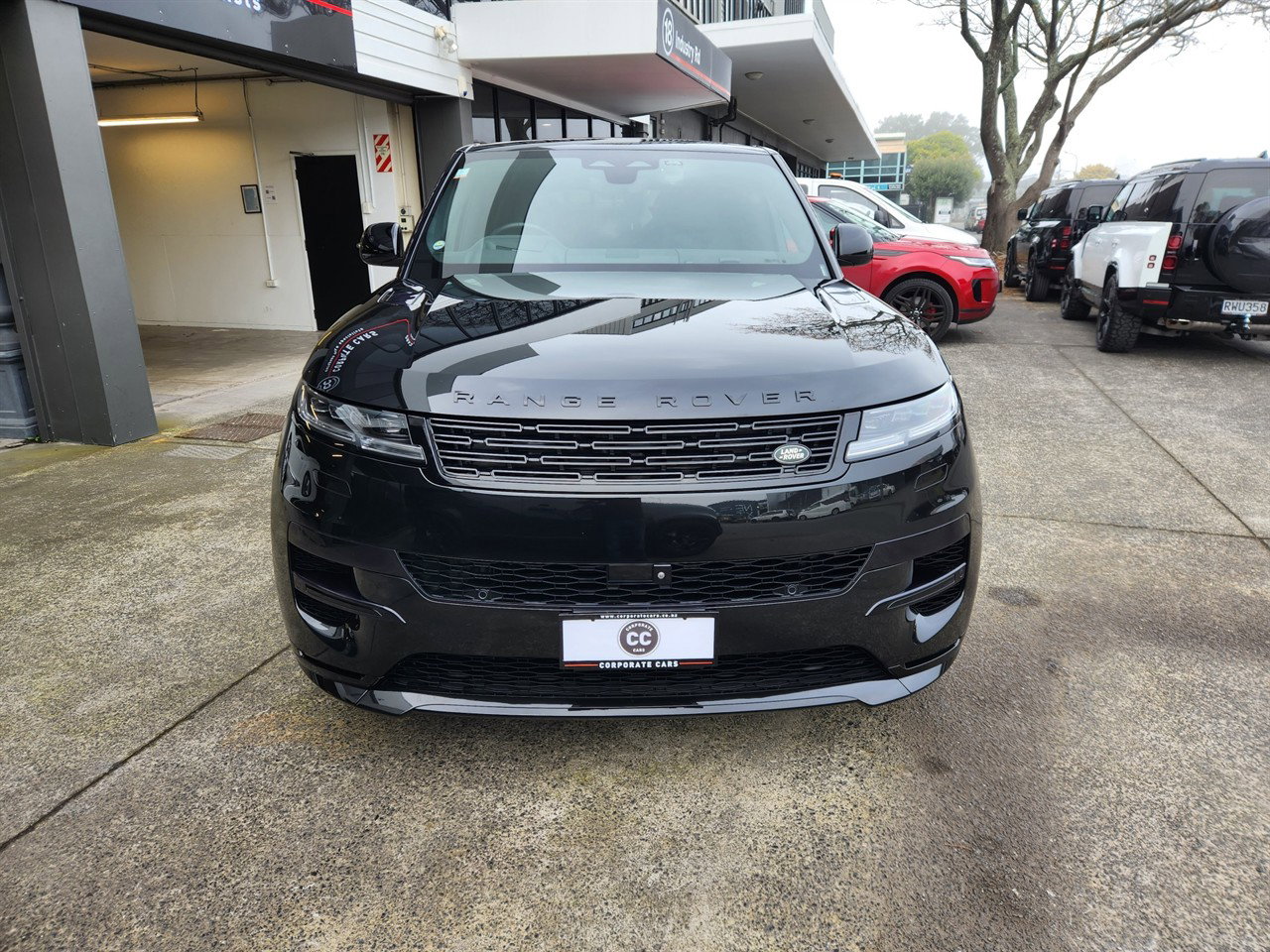 2023 Land Rover Range Rover Sport thumbnail
