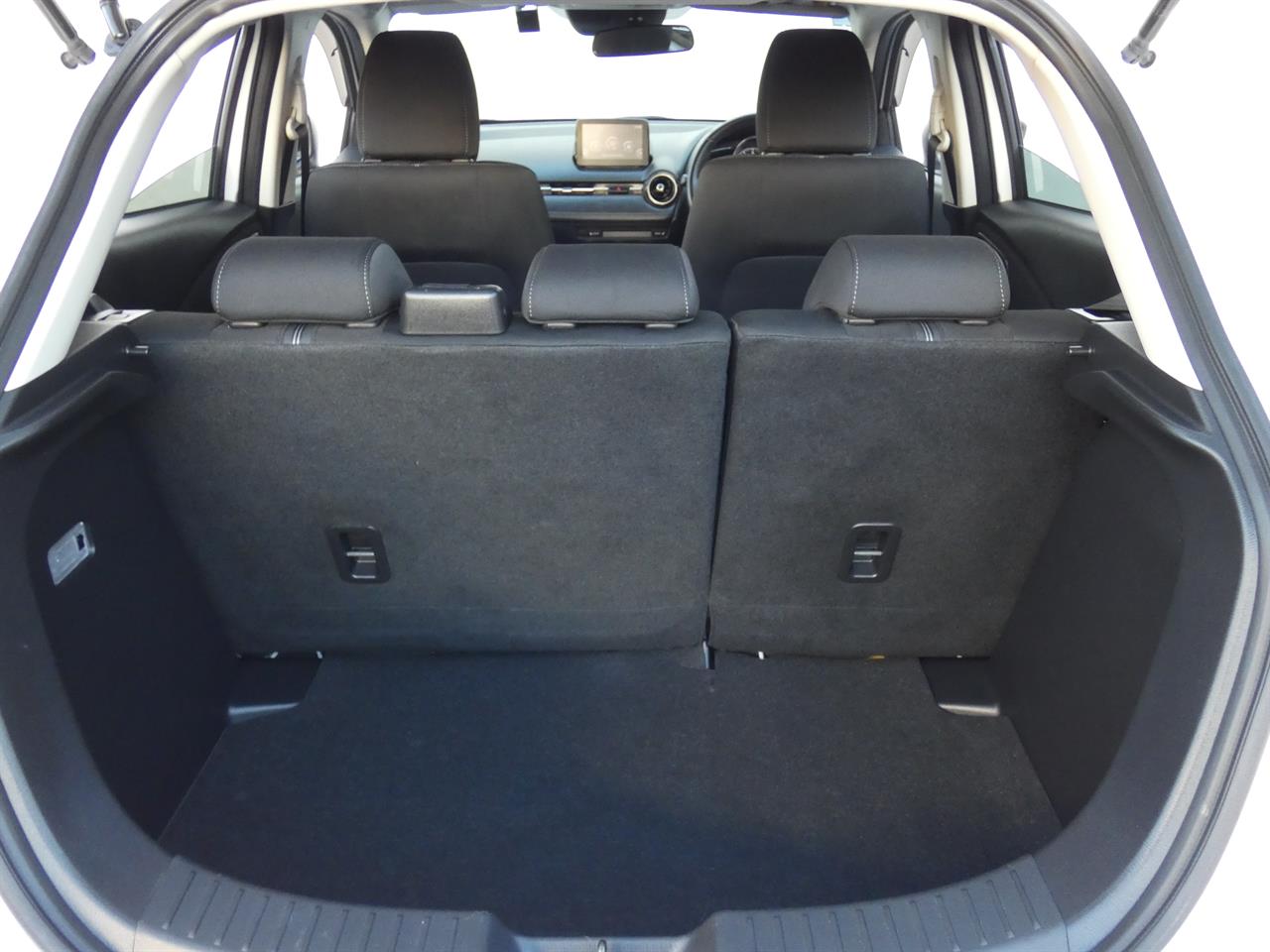 2017 Mazda DEMIO thumbnail