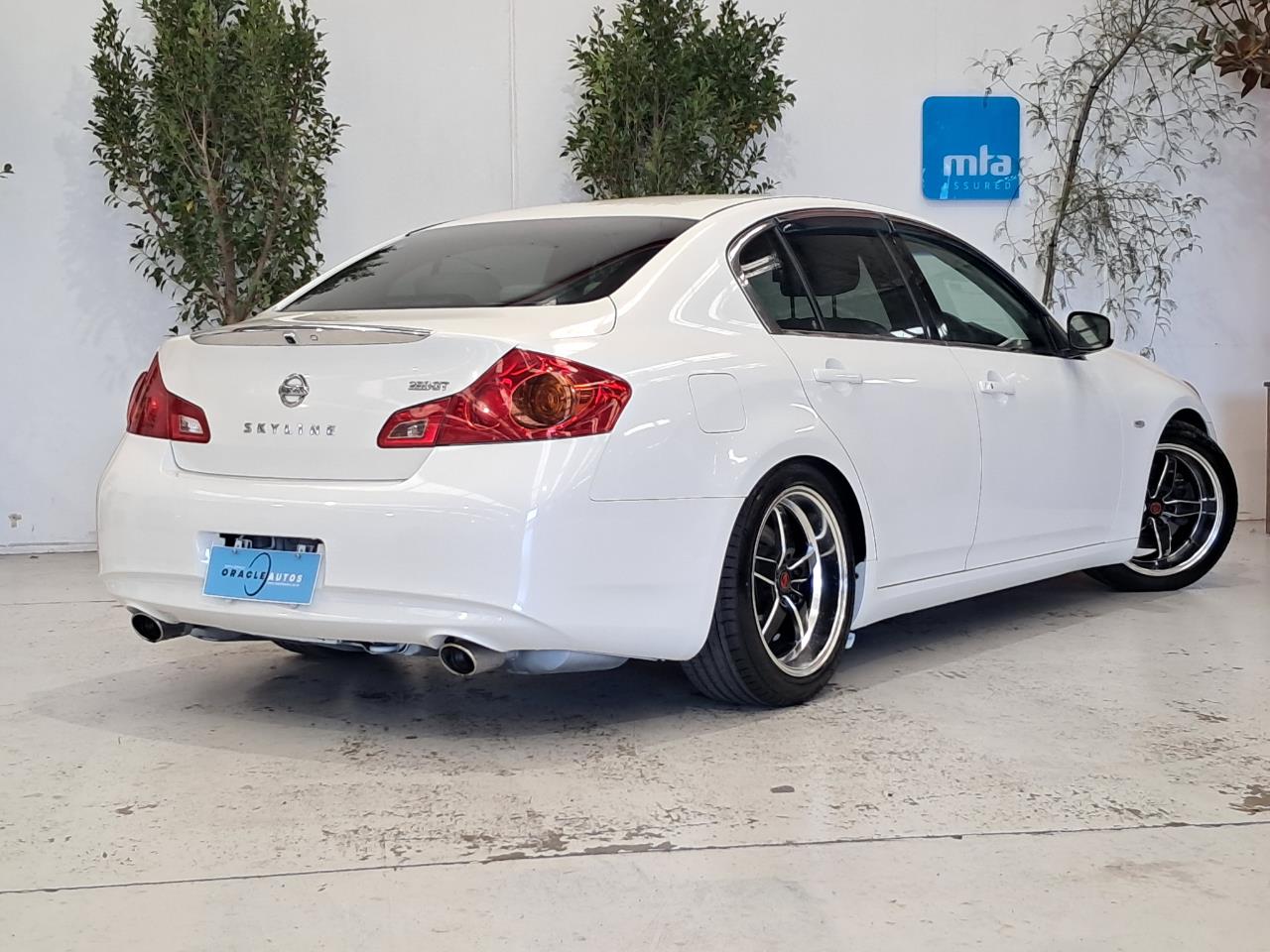 2010 Nissan Skyline thumbnail
