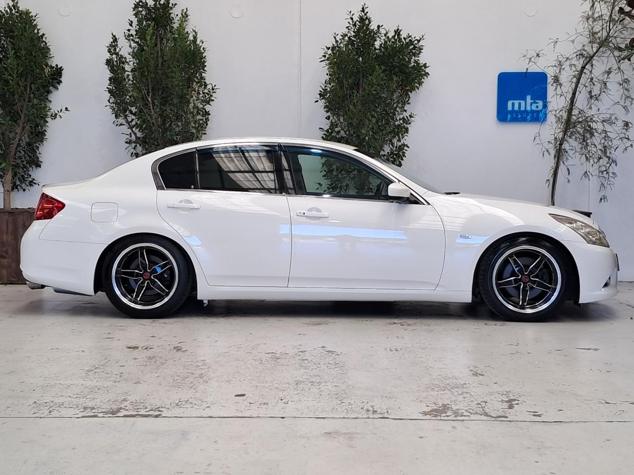 2010 Nissan Skyline thumbnail