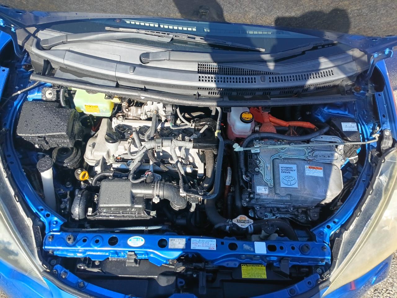 2014 Toyota Aqua thumbnail