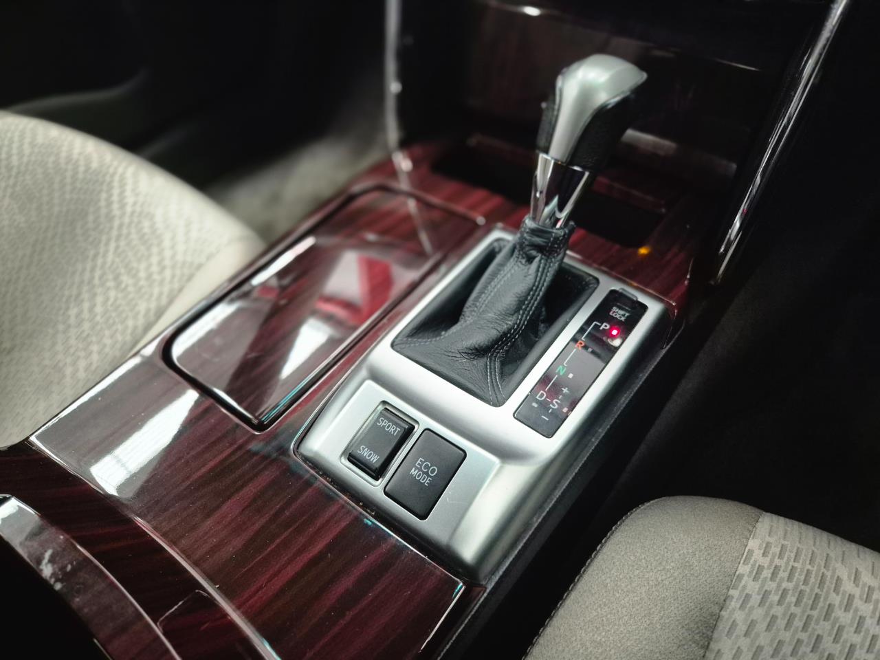 2009 Toyota Mark-X thumbnail