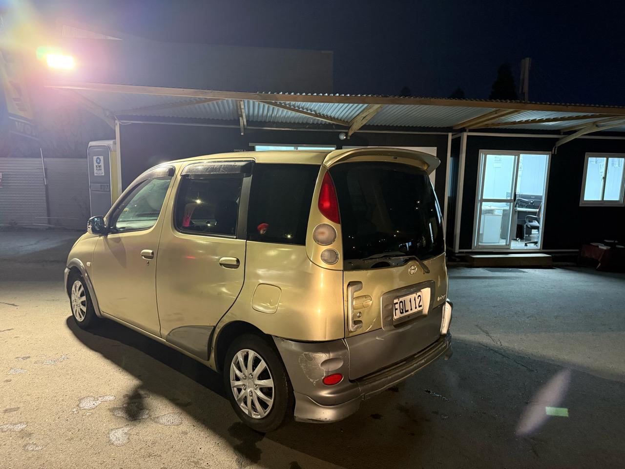 2001 Toyota FunCargo thumbnail