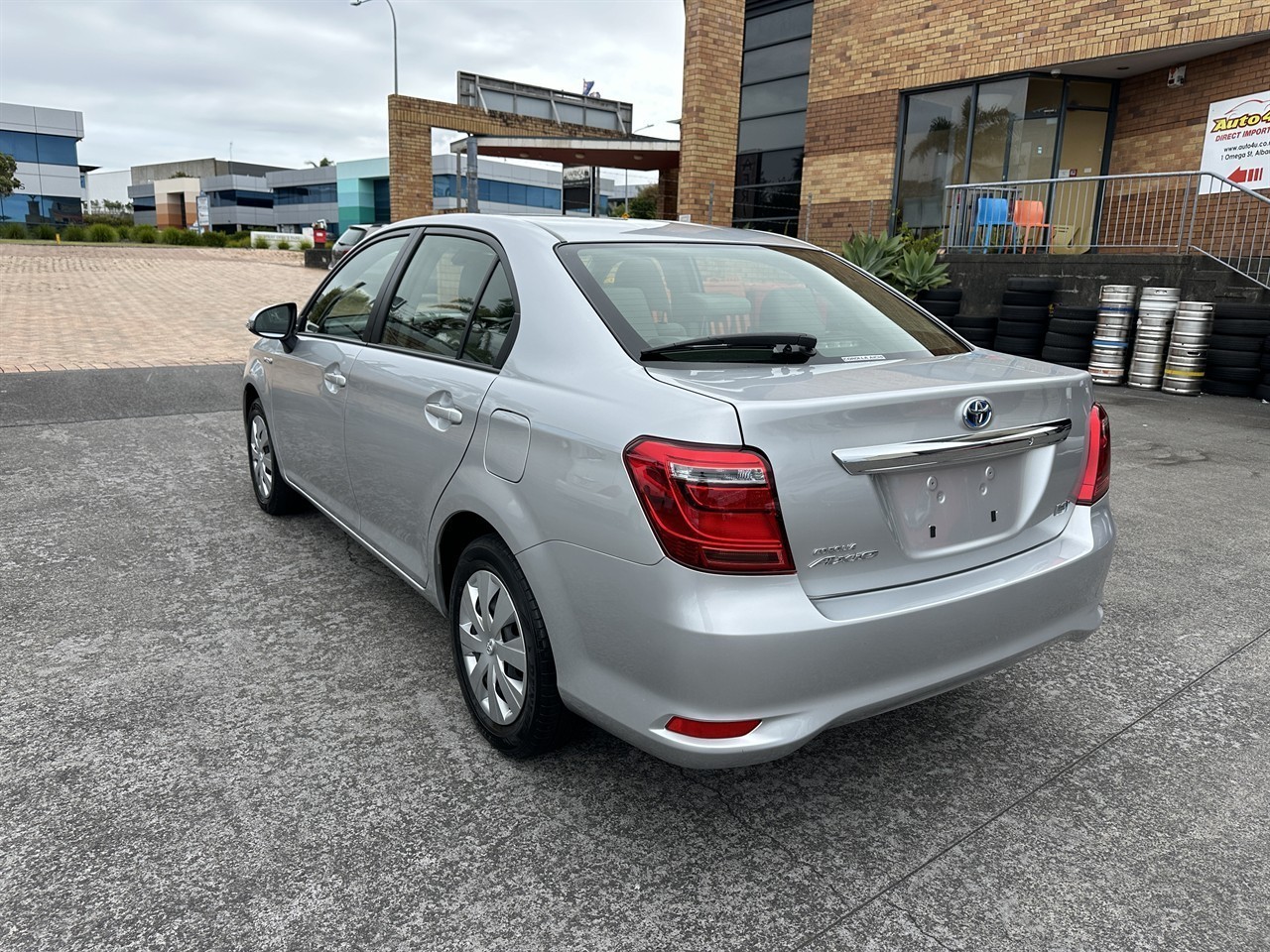 2017 Toyota Corolla thumbnail