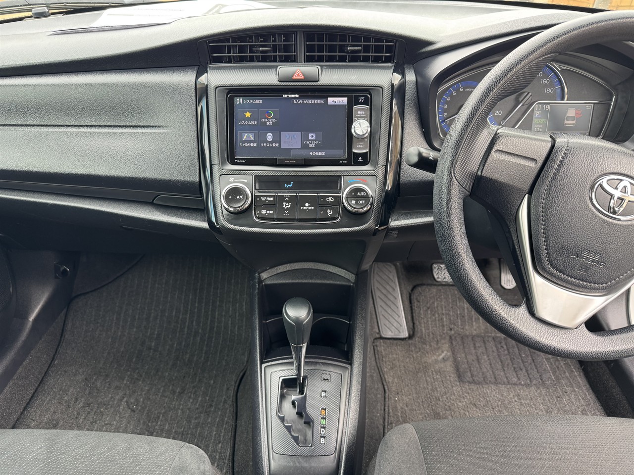 2018 Toyota Corolla thumbnail