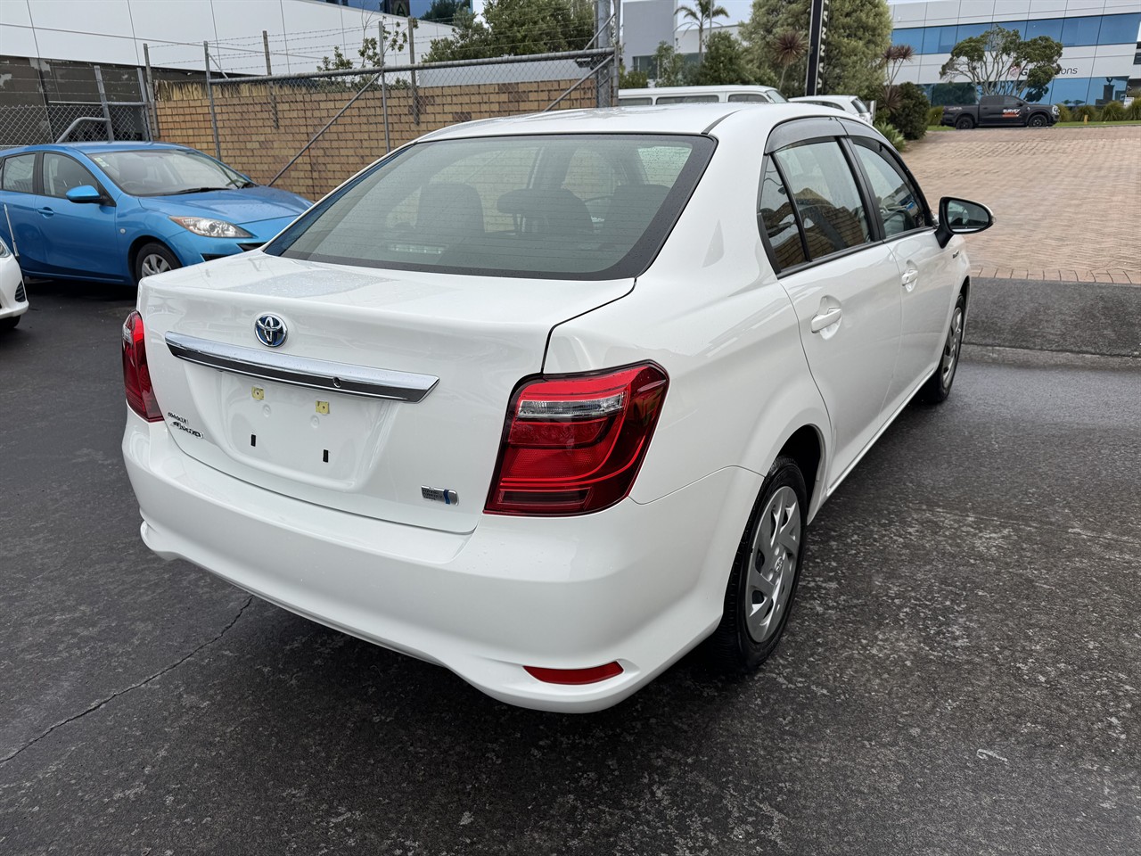 2018 Toyota Corolla thumbnail