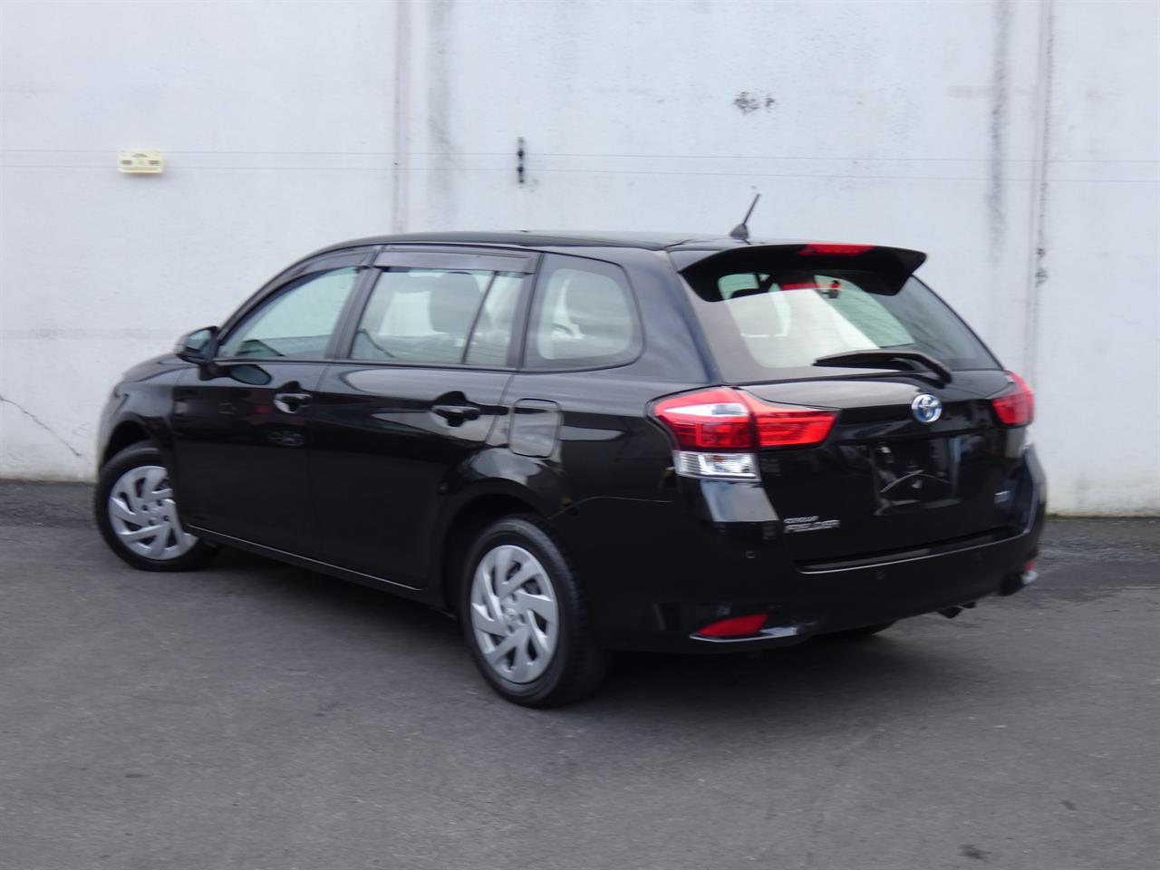 2021 Toyota COROLLA thumbnail