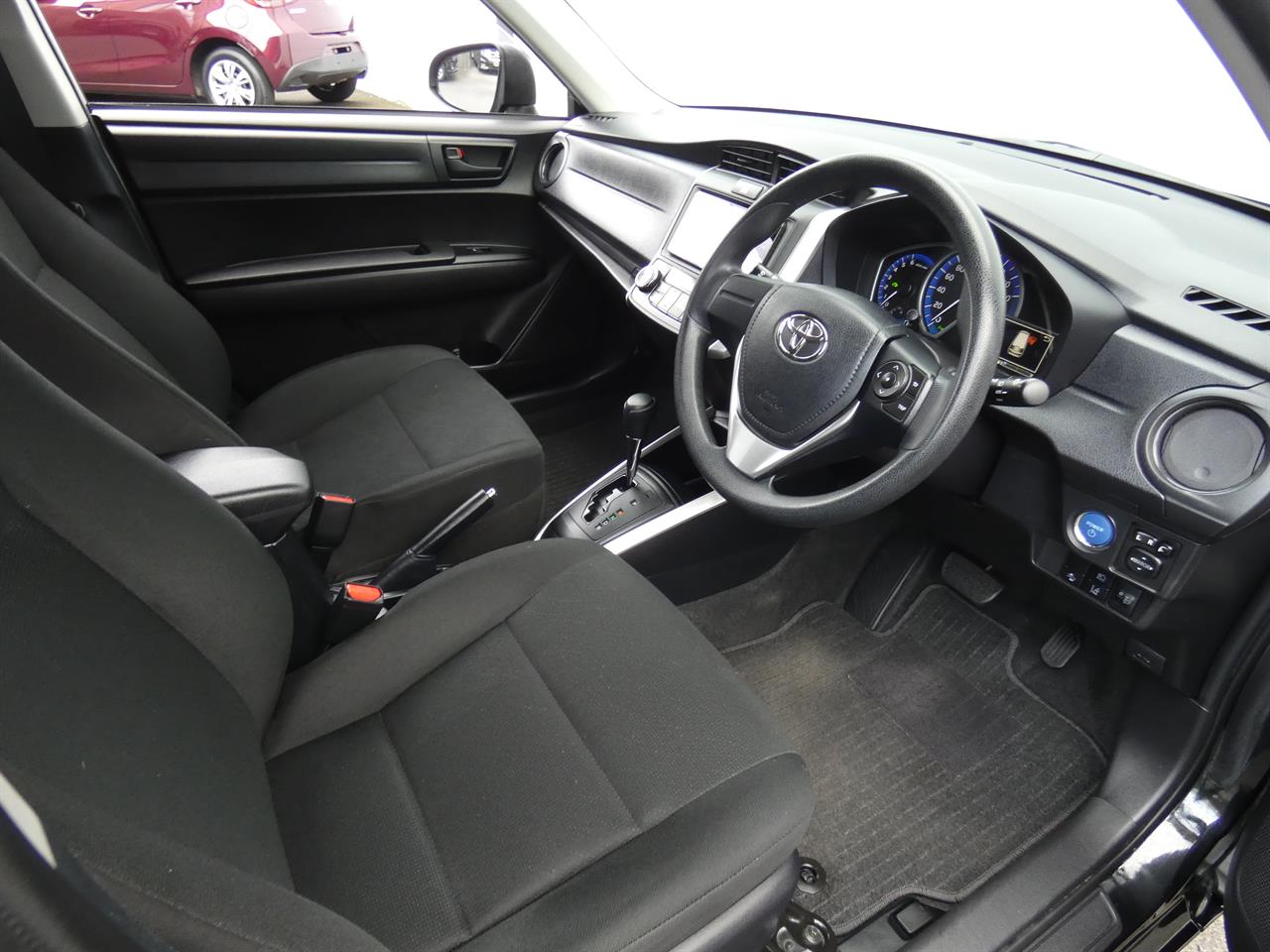 2021 Toyota COROLLA thumbnail