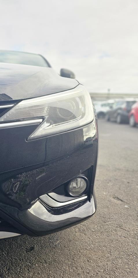2013 Toyota Mark-X thumbnail