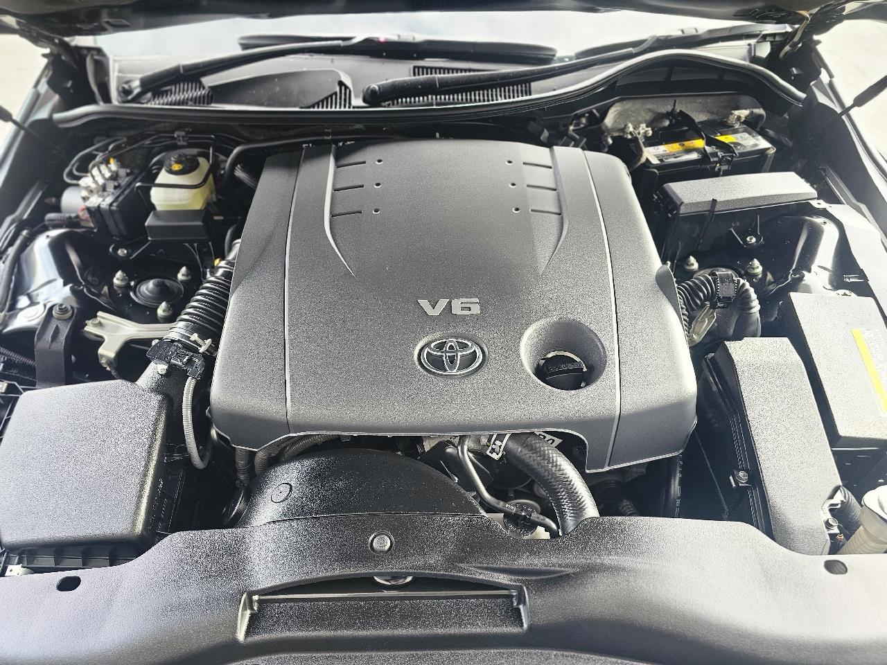 2013 Toyota Mark-X thumbnail