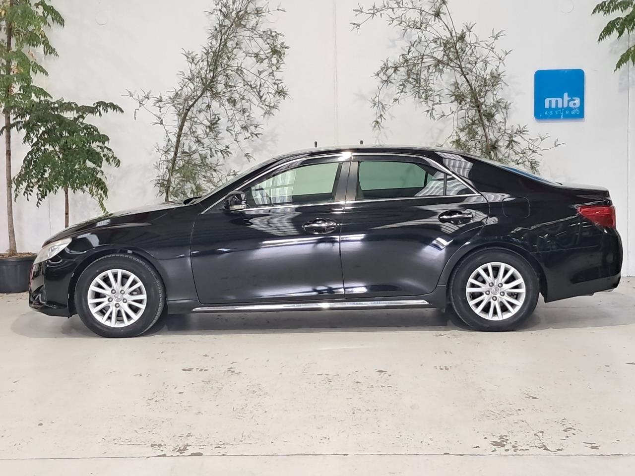 2013 Toyota Mark-X thumbnail