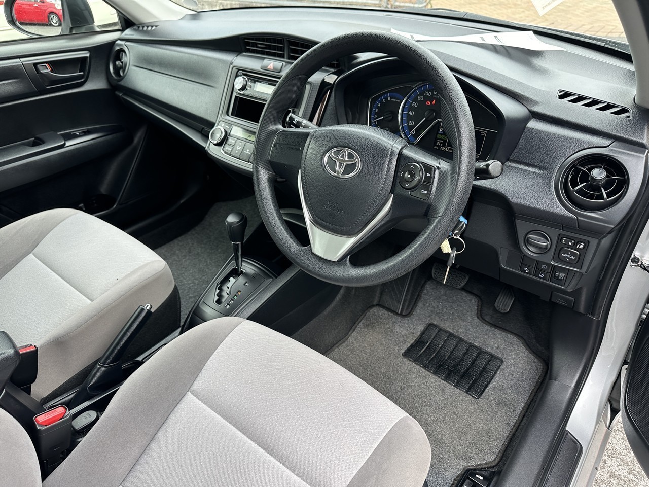 2017 Toyota Corolla thumbnail